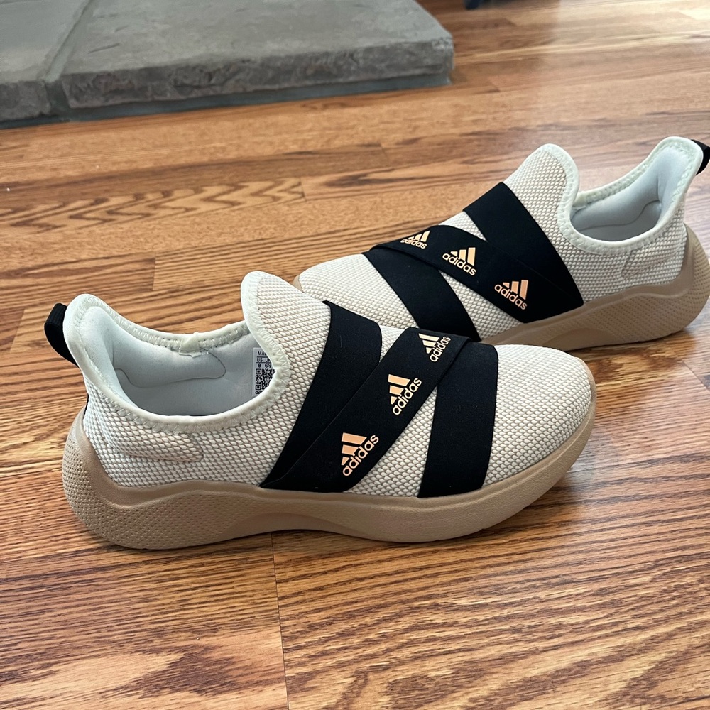 Adidas Beige Slip-On Sneakers with Black and Gold Accents - Picture 2 of 3
